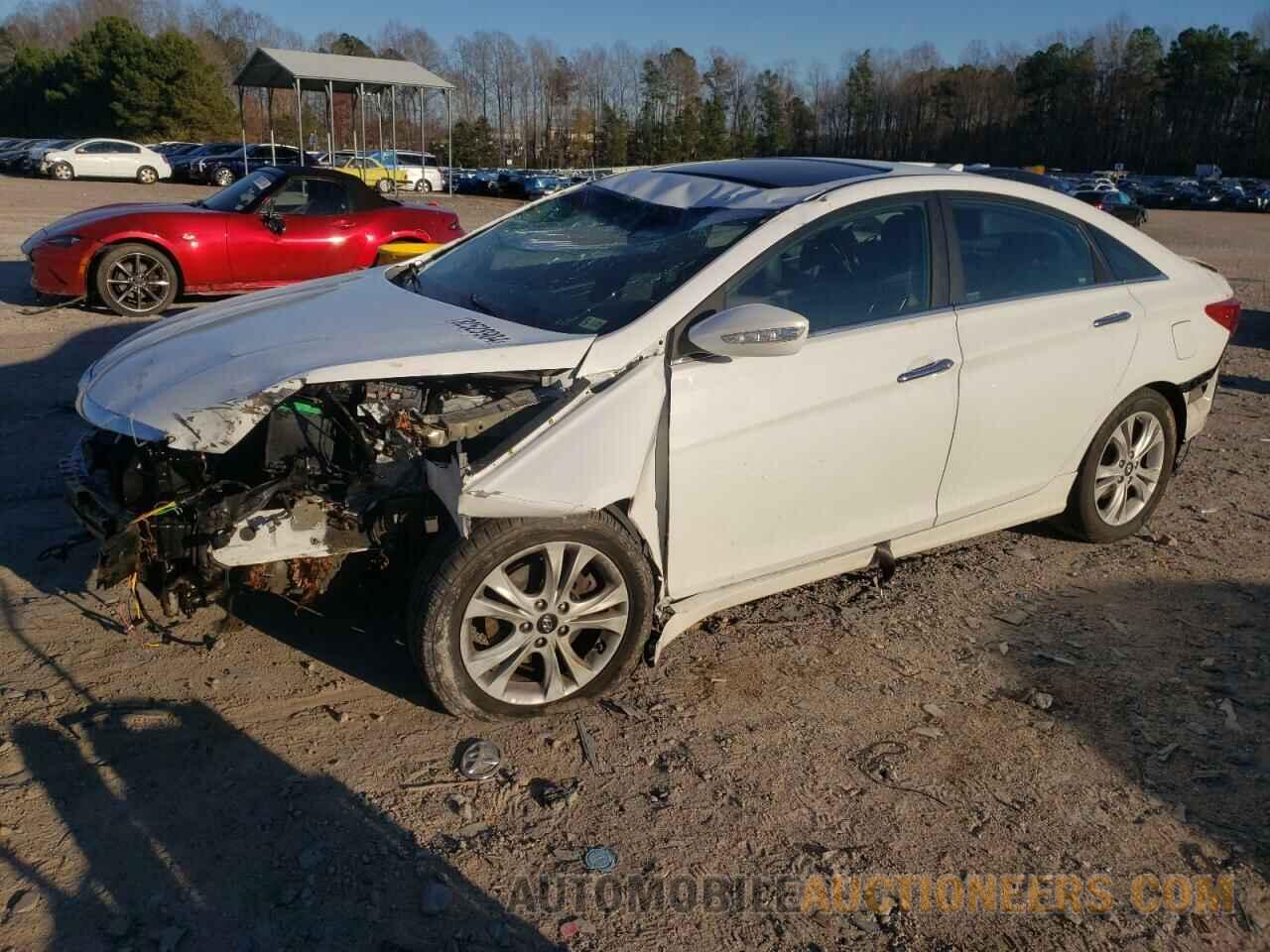 5NPEC4AC5BH203288 HYUNDAI SONATA 2011