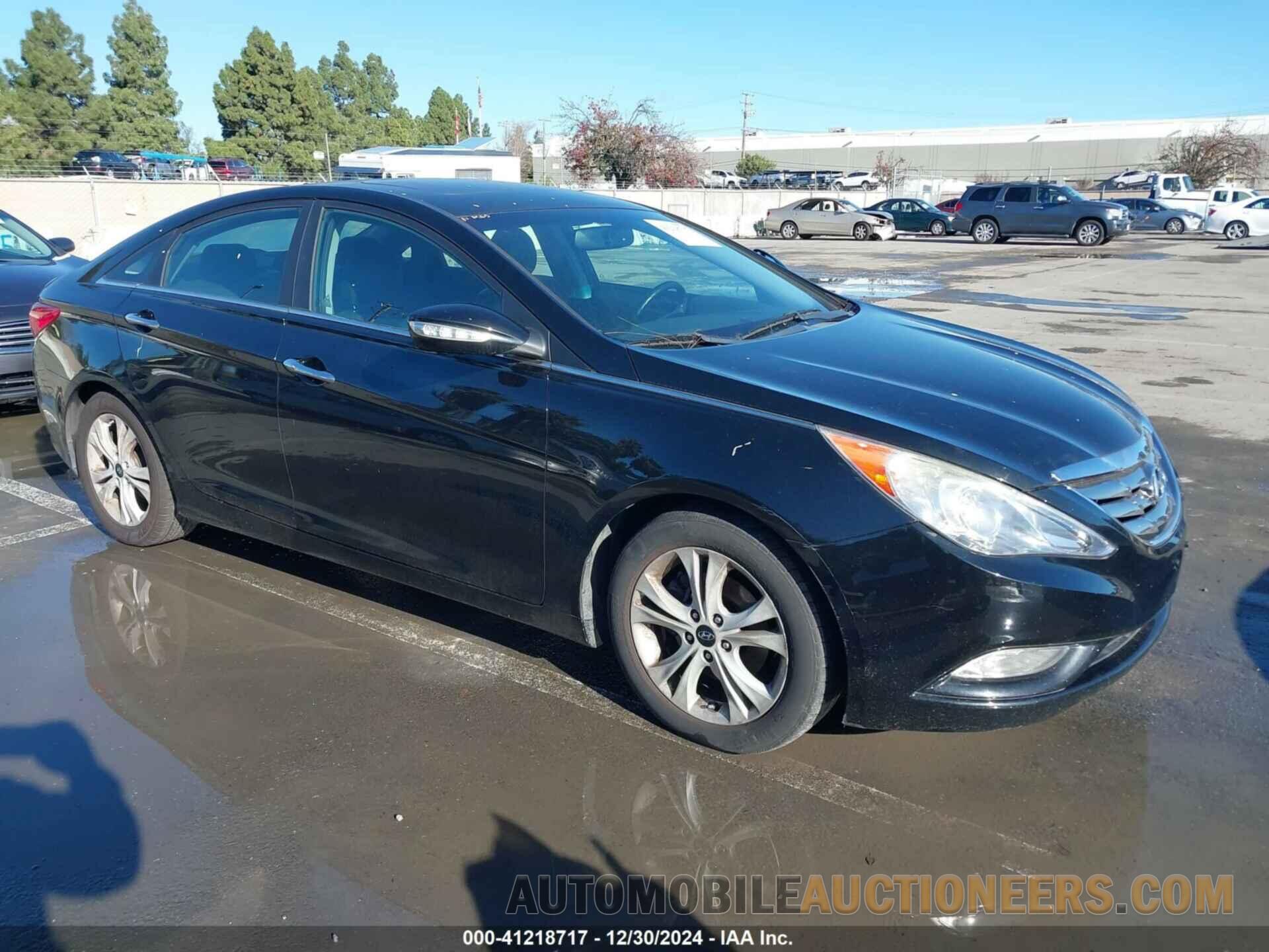 5NPEC4AC5BH218387 HYUNDAI SONATA 2011