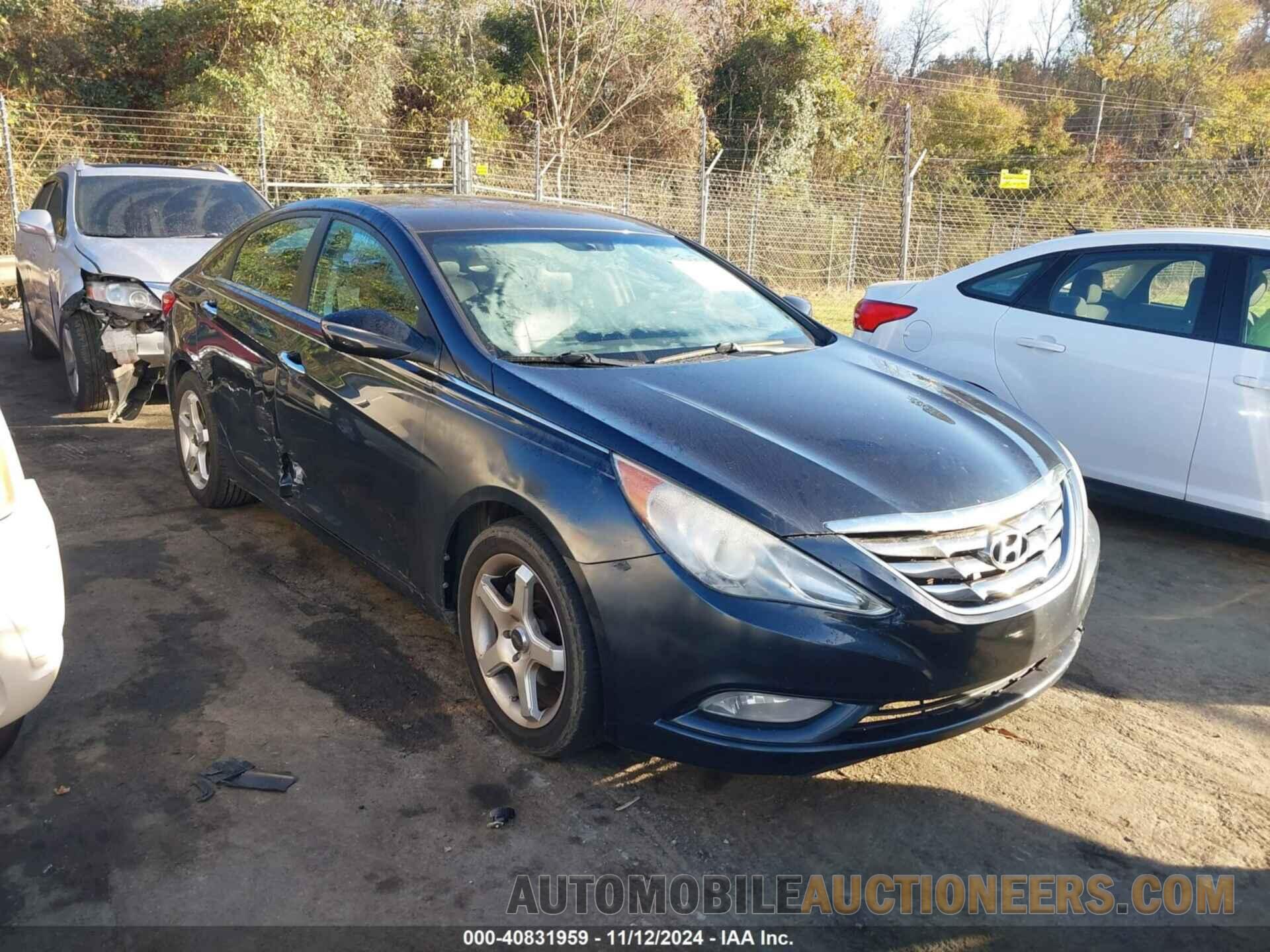 5NPEC4AC6BH093383 HYUNDAI SONATA 2011