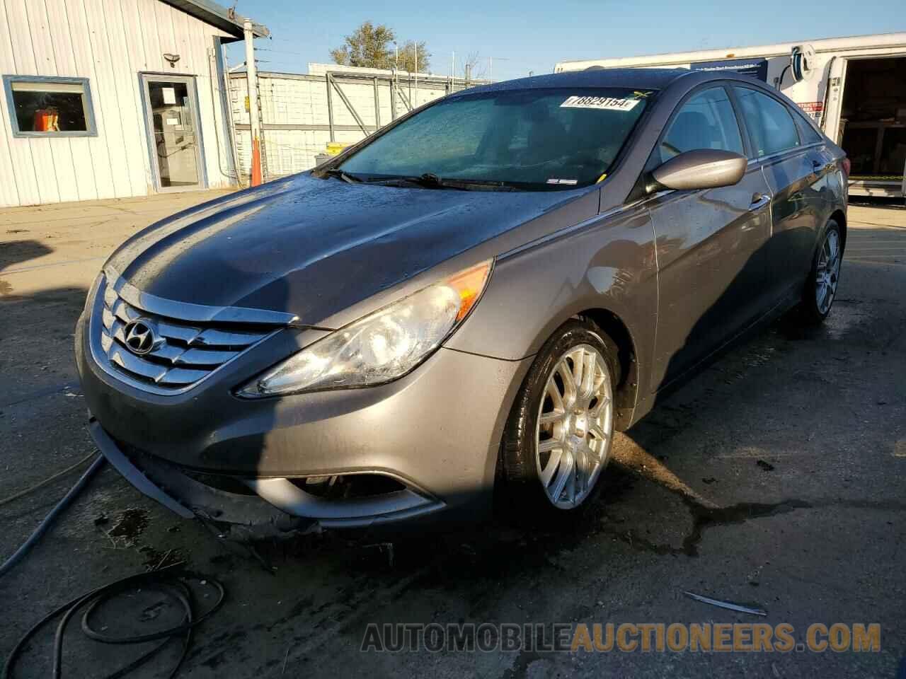 5NPEC4AC6BH290179 HYUNDAI SONATA 2011