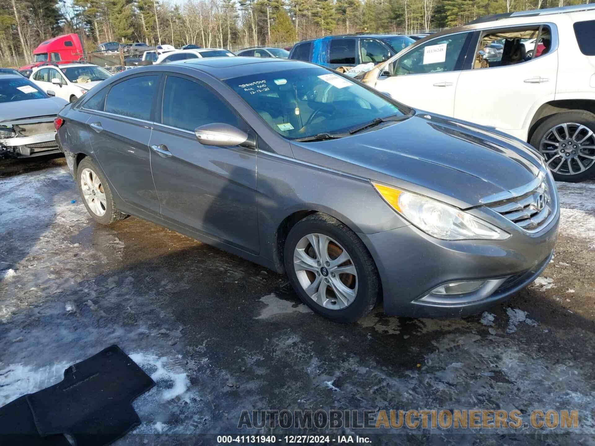 5NPEC4AC6BH299285 HYUNDAI SONATA 2011