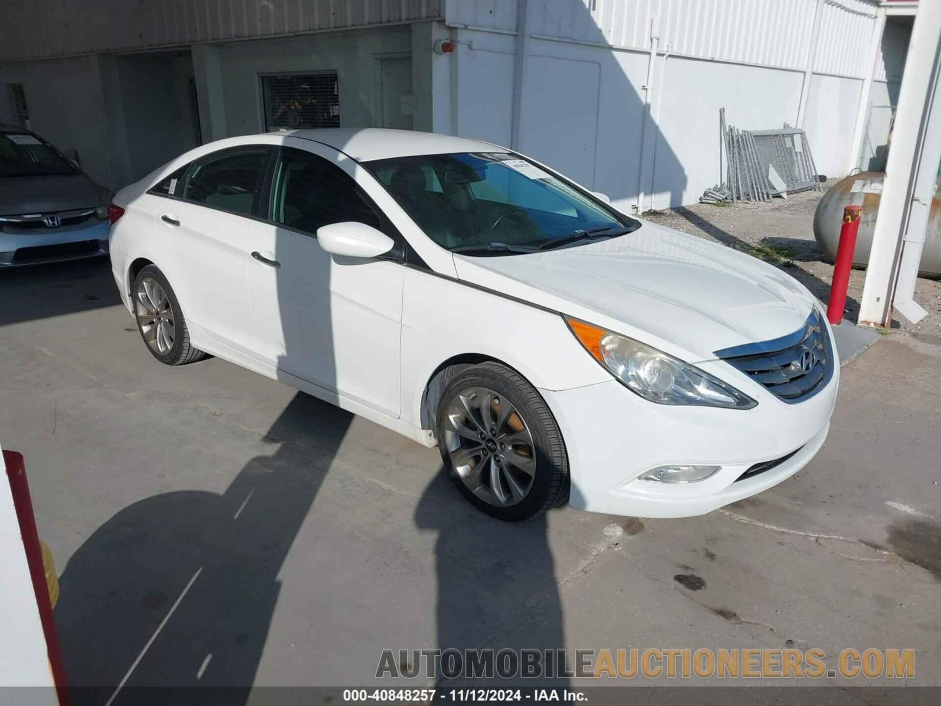 5NPEC4AC6CH481411 HYUNDAI SONATA 2012