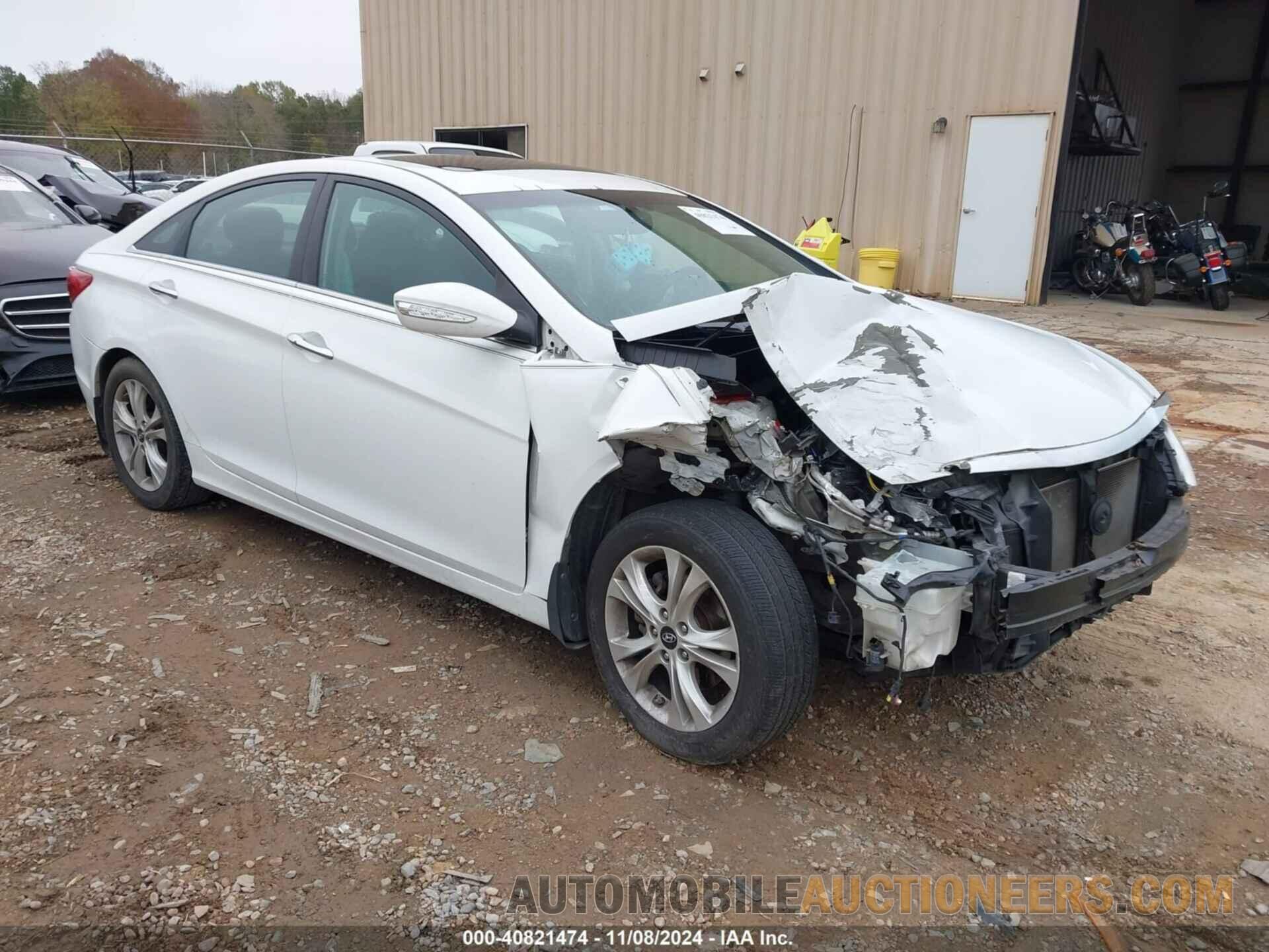 5NPEC4AC7BH008051 HYUNDAI SONATA 2011