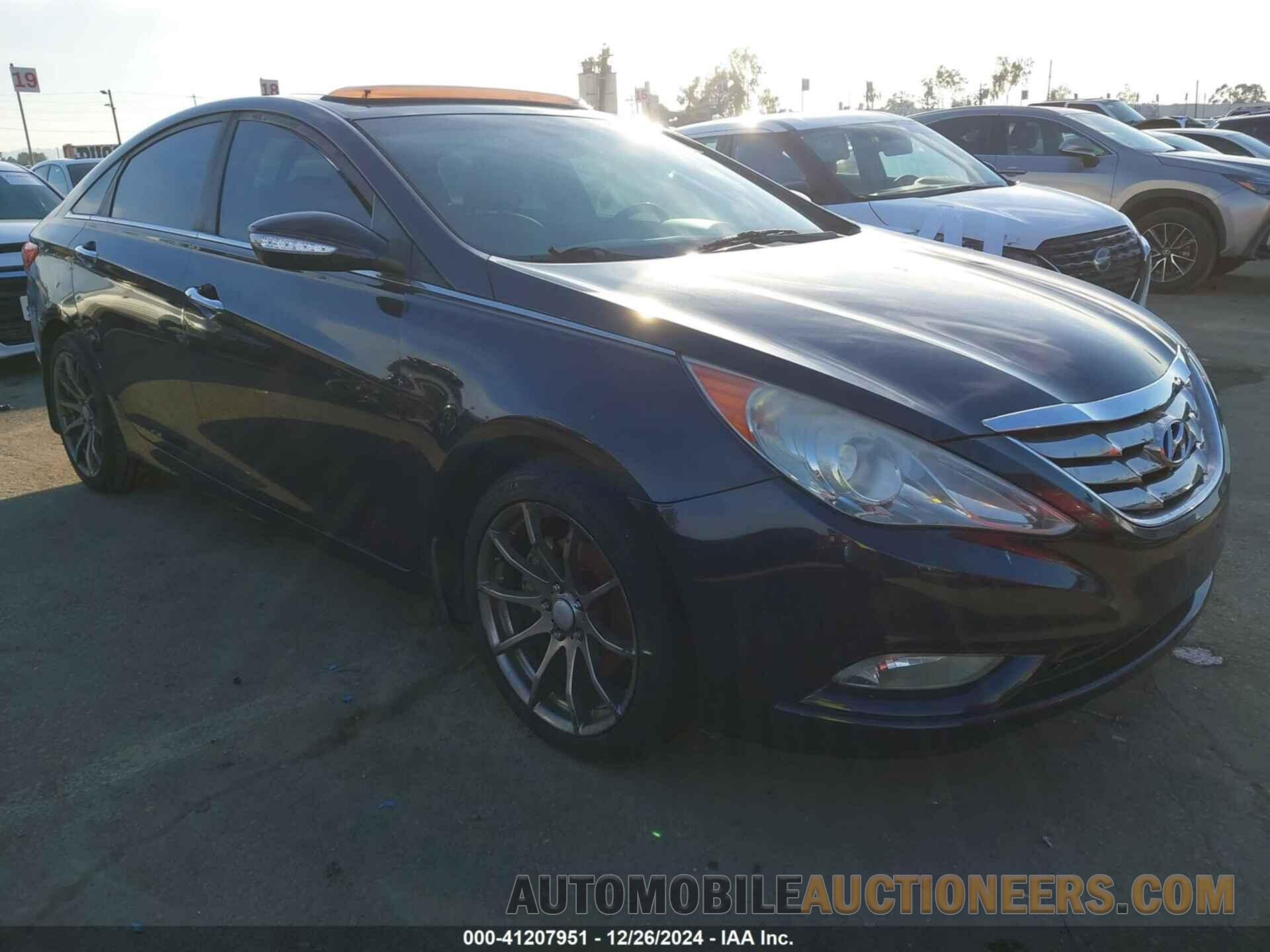 5NPEC4AC7BH148827 HYUNDAI SONATA 2011