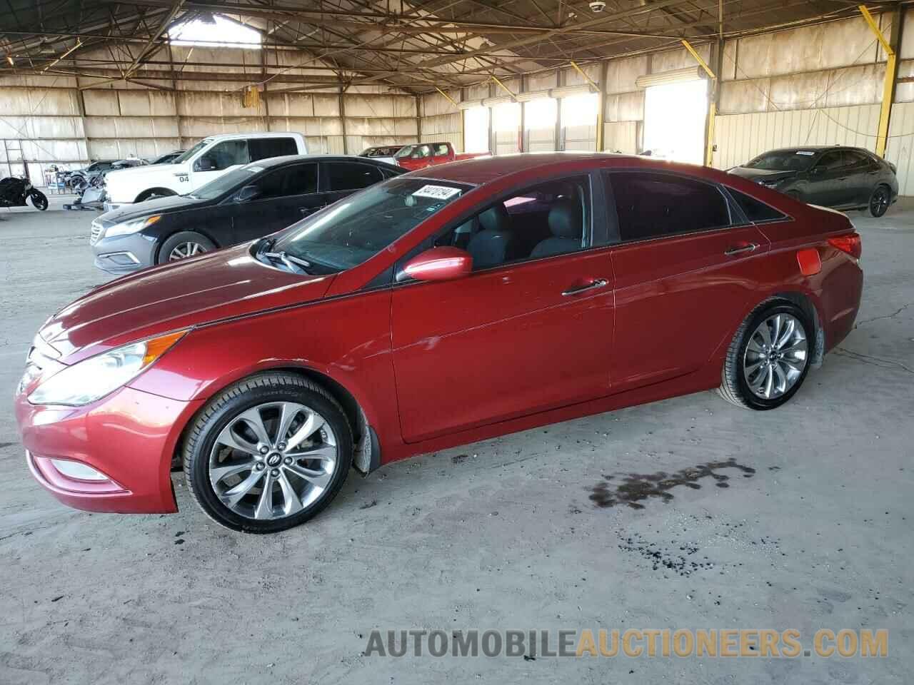 5NPEC4AC7BH186462 HYUNDAI SONATA 2011