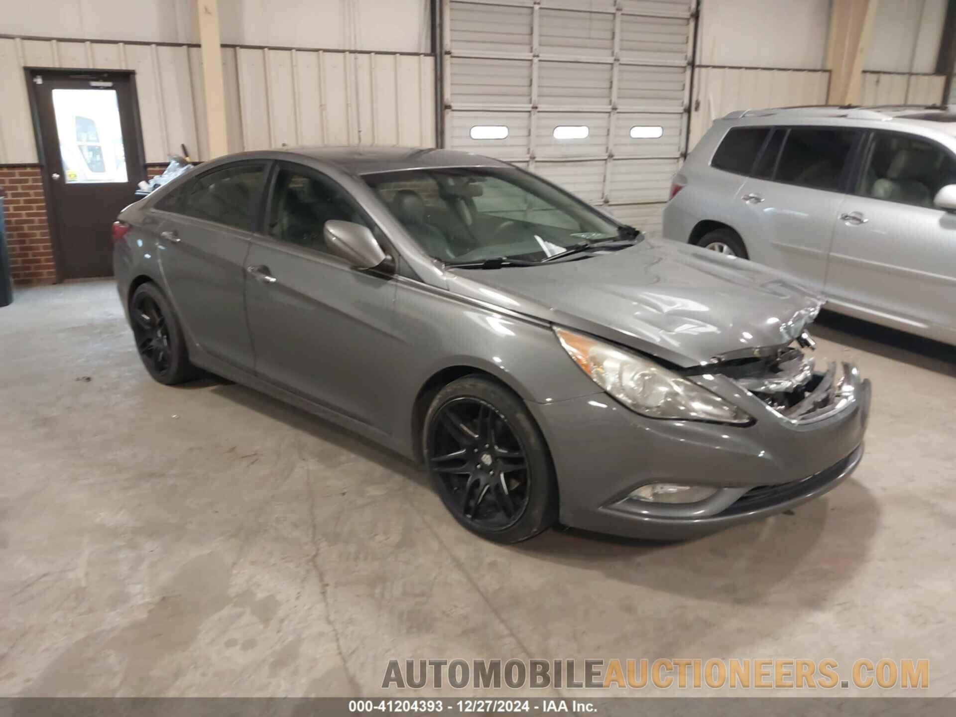 5NPEC4AC7BH218987 HYUNDAI SONATA 2011