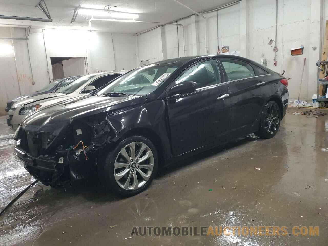 5NPEC4AC7BH249530 HYUNDAI SONATA 2011