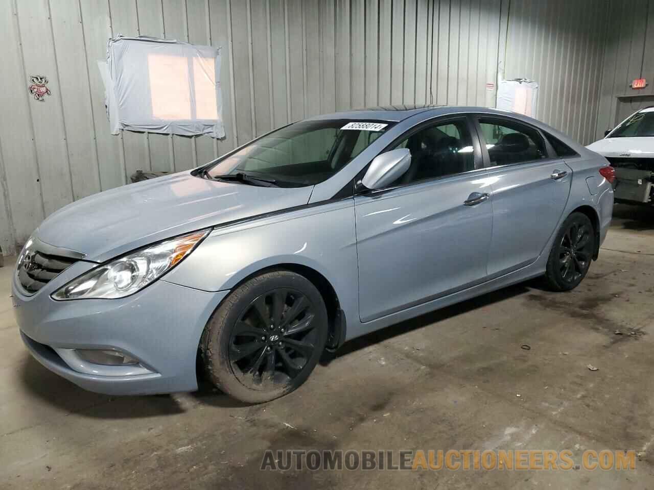 5NPEC4AC7CH327869 HYUNDAI SONATA 2012