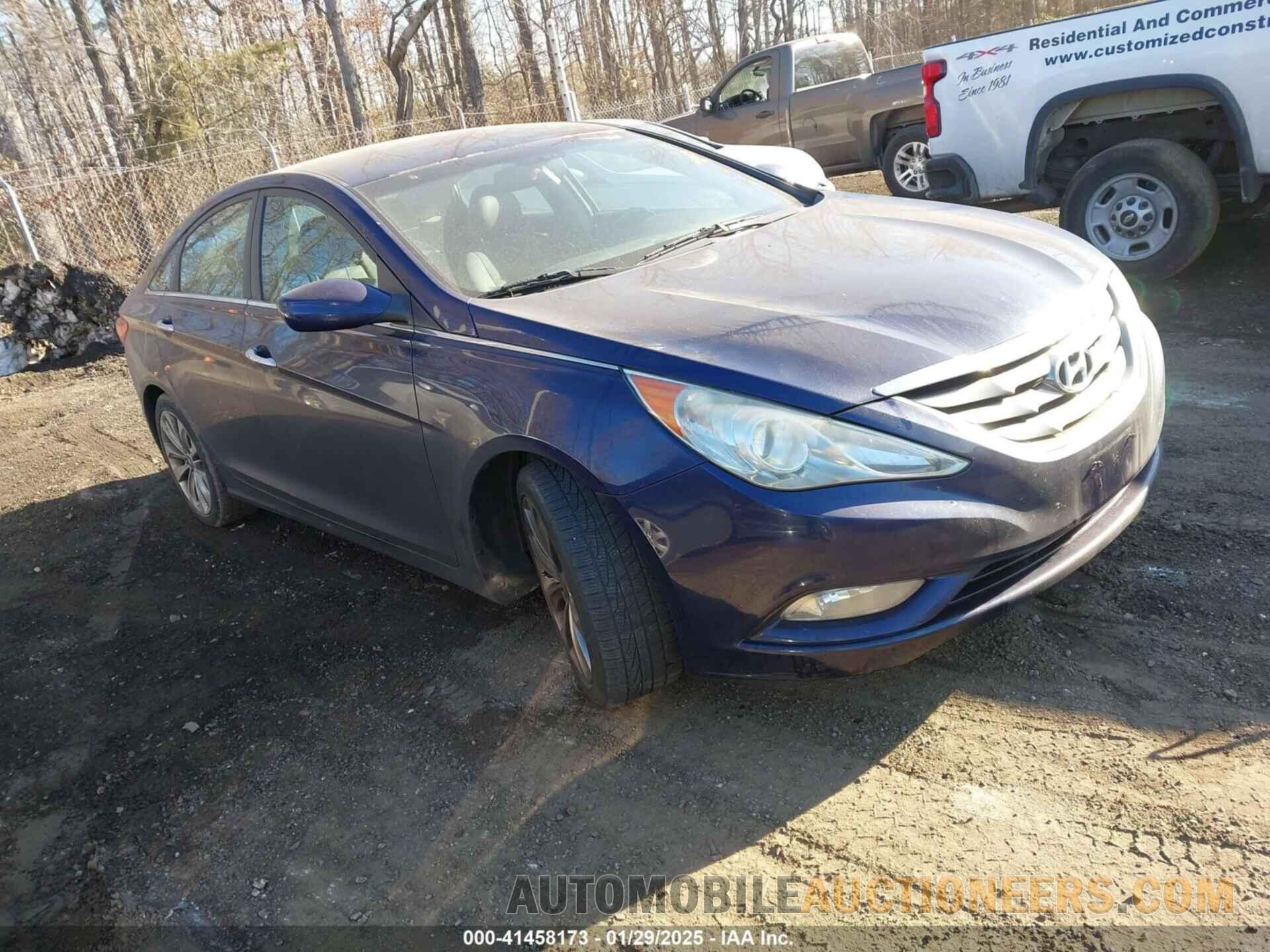 5NPEC4AC8BH075144 HYUNDAI SONATA 2011