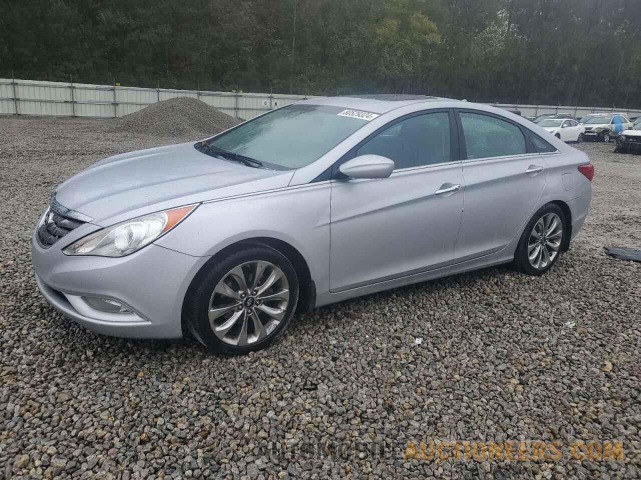 5NPEC4AC8BH147007 HYUNDAI SONATA 2011