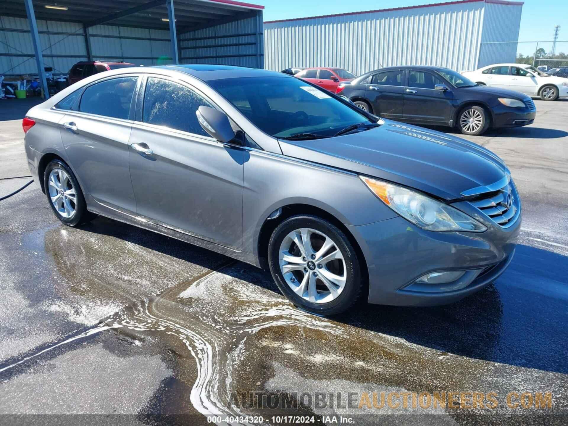 5NPEC4AC8BH241498 HYUNDAI SONATA 2011