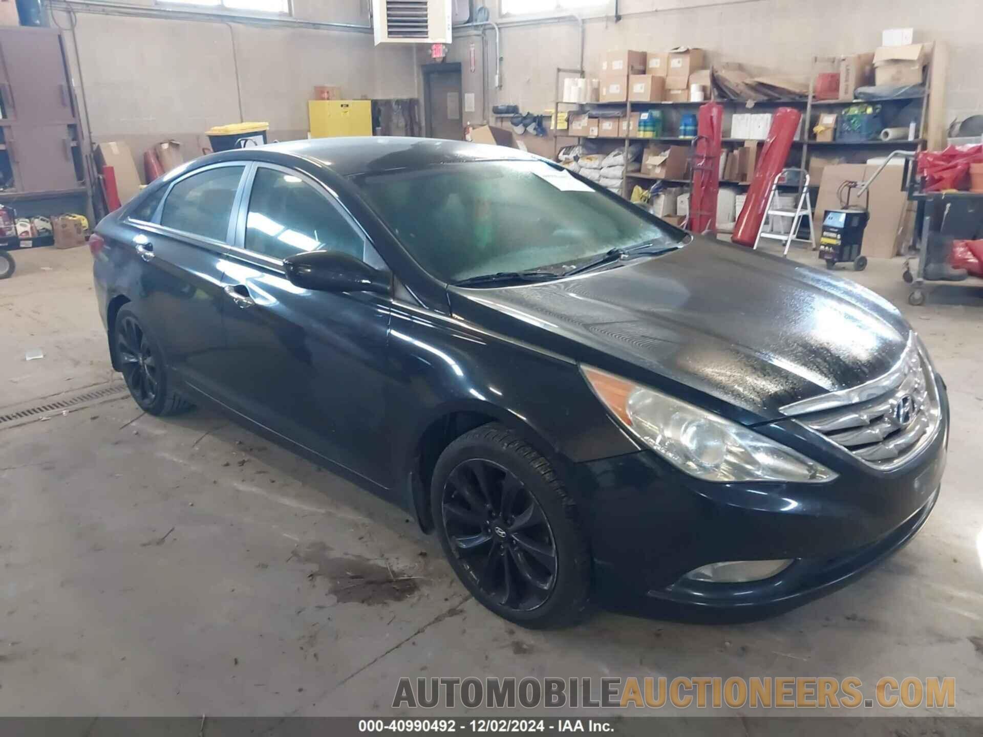 5NPEC4AC8BH293598 HYUNDAI SONATA 2011