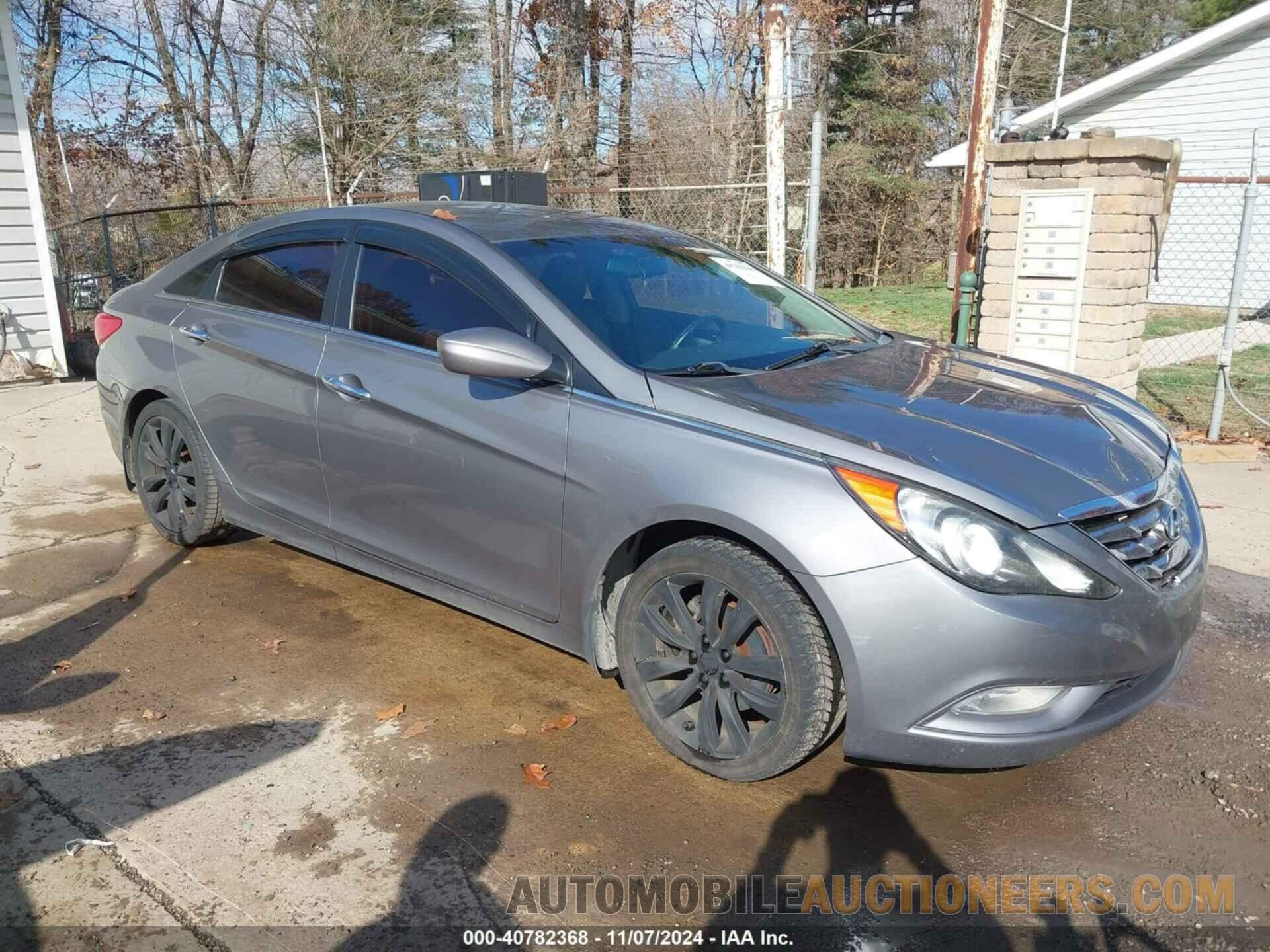 5NPEC4AC8CH336015 HYUNDAI SONATA 2012