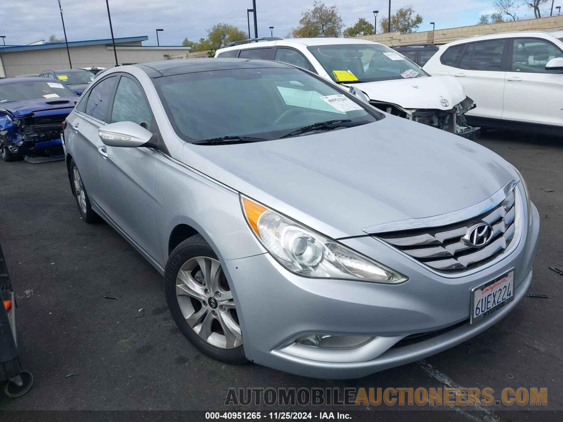 5NPEC4AC8CH426880 HYUNDAI SONATA 2012