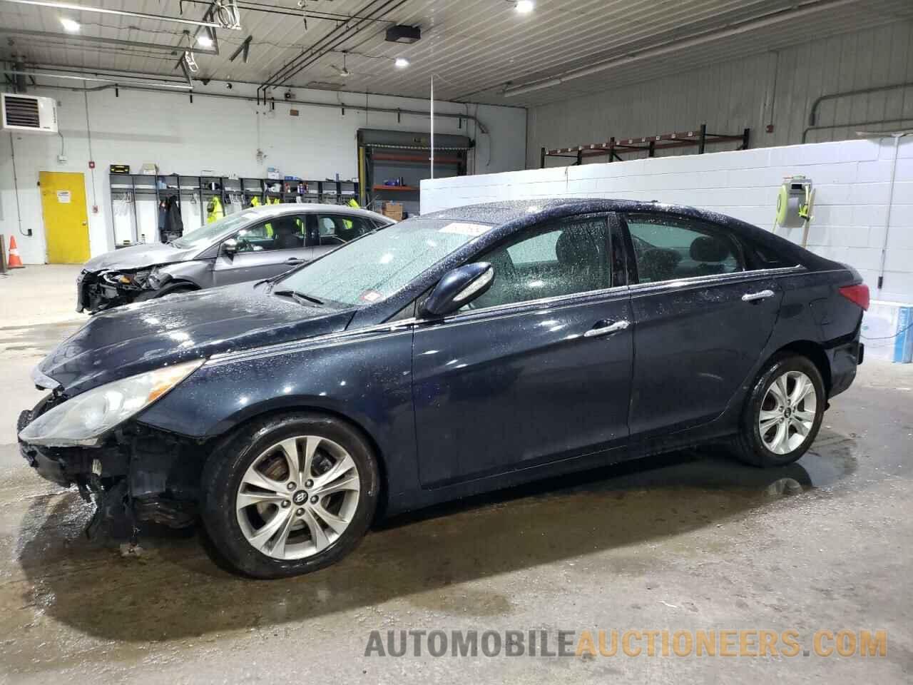 5NPEC4AC9BH001912 HYUNDAI SONATA 2011