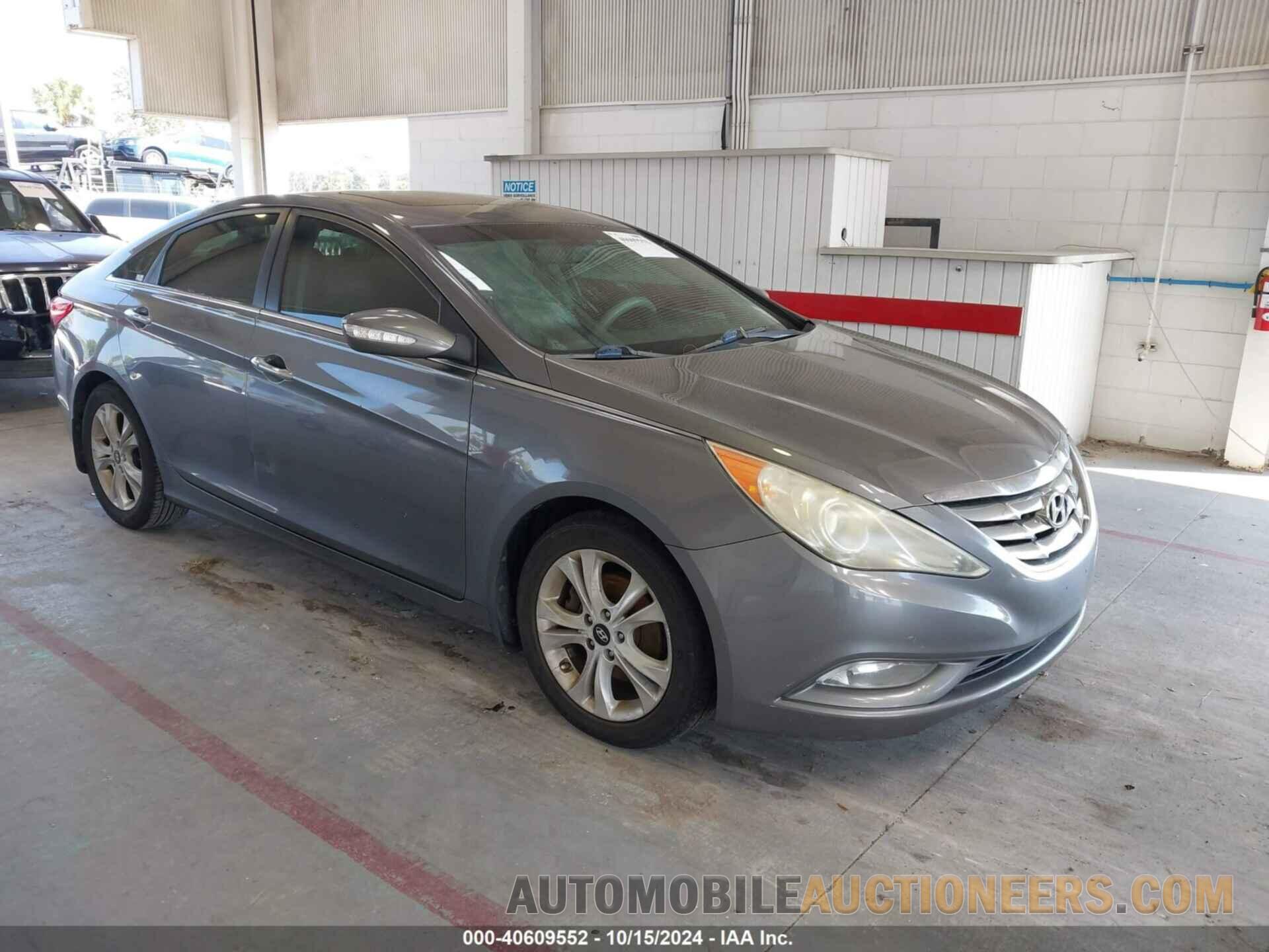 5NPEC4AC9BH233586 HYUNDAI SONATA 2011