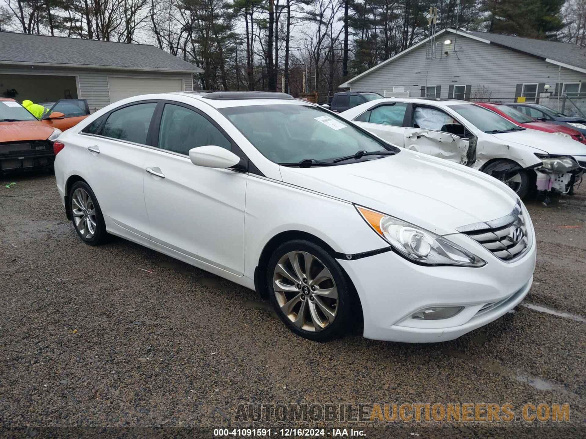 5NPEC4AC9DH722704 HYUNDAI SONATA 2013