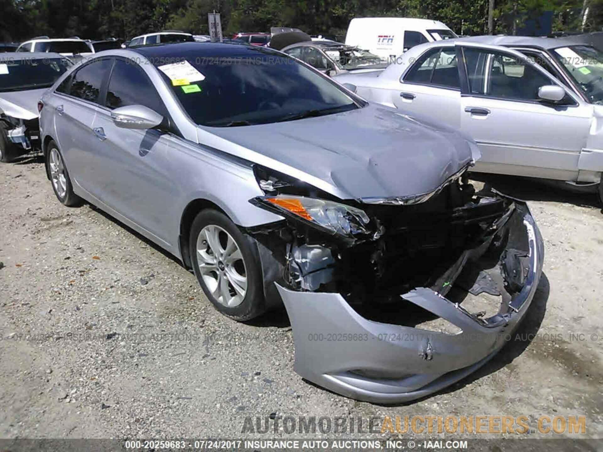 5NPEC4ACXCH425942 Hyundai Sonata 2012