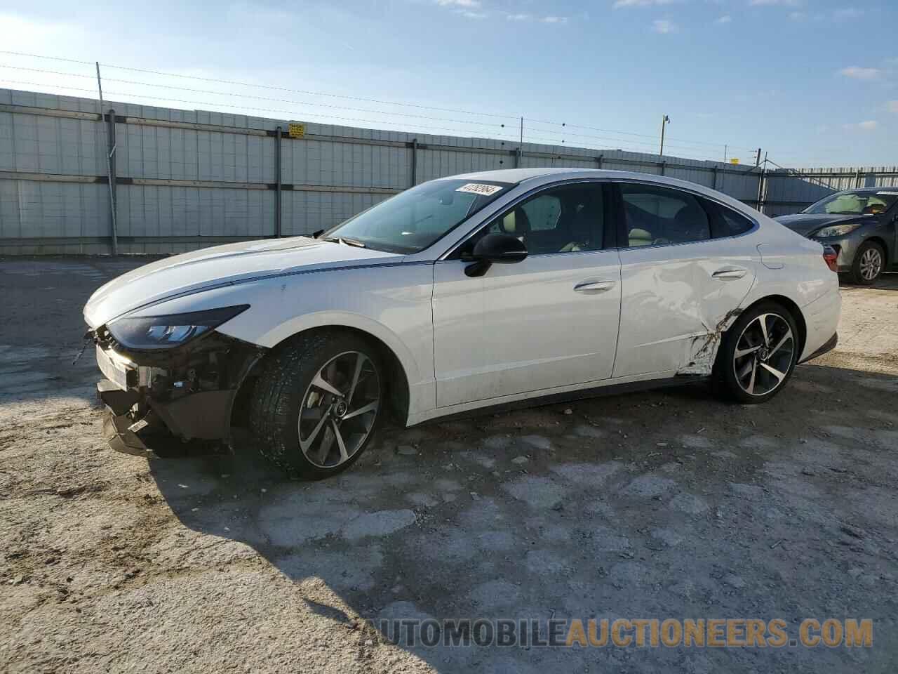 5NPEJ4J21MH064969 HYUNDAI SONATA 2021