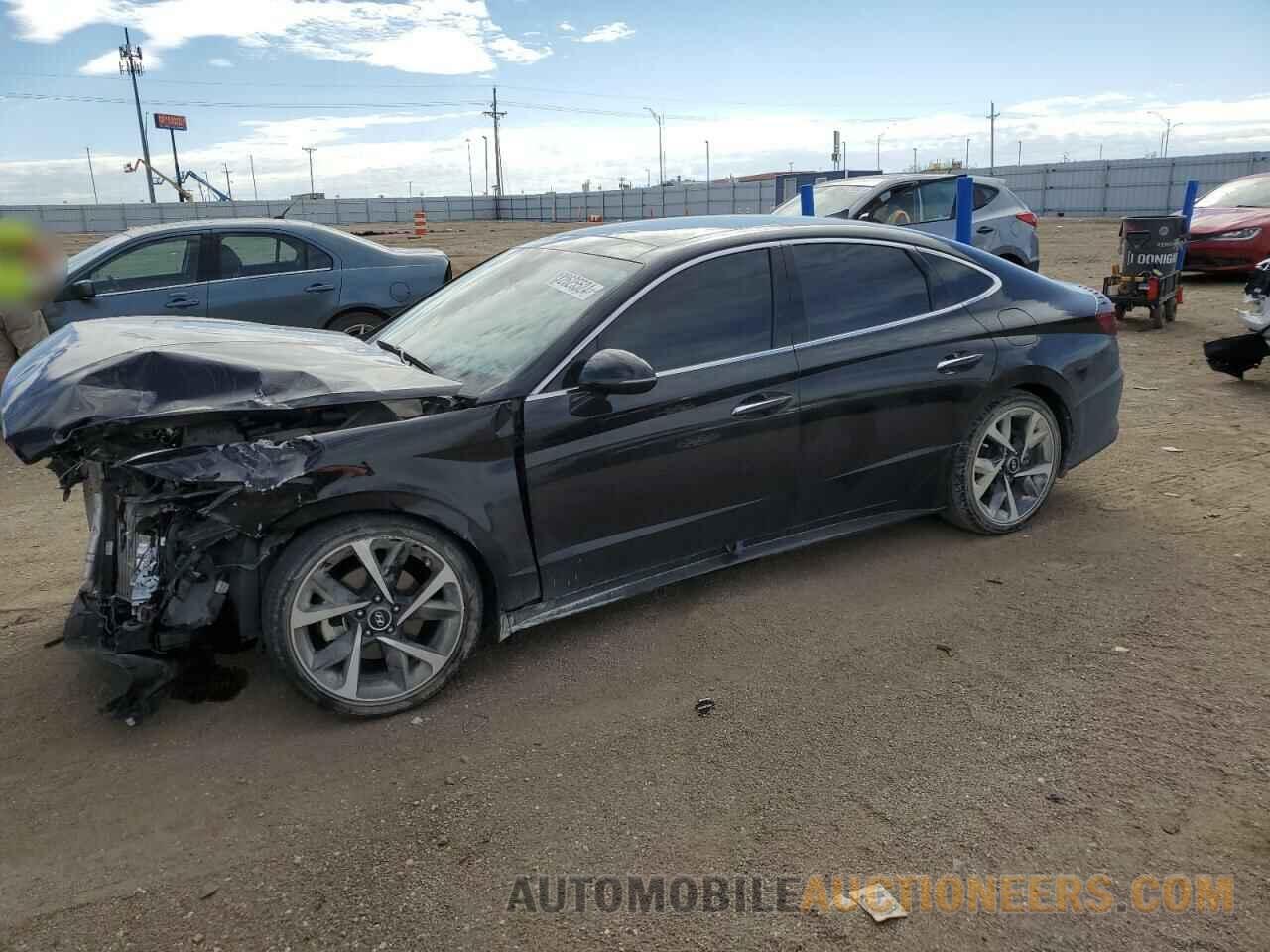 5NPEJ4J21MH132123 HYUNDAI SONATA 2021