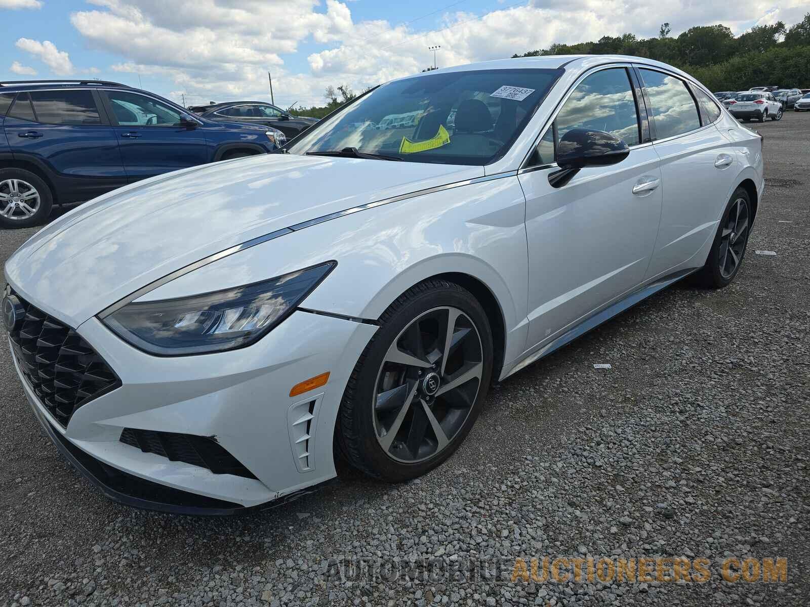 5NPEJ4J24MH064965 Hyundai Sonata 2021