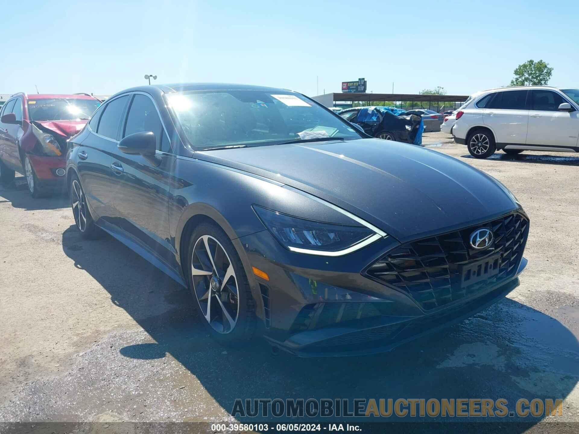 5NPEJ4J2XMH084587 HYUNDAI SONATA 2021