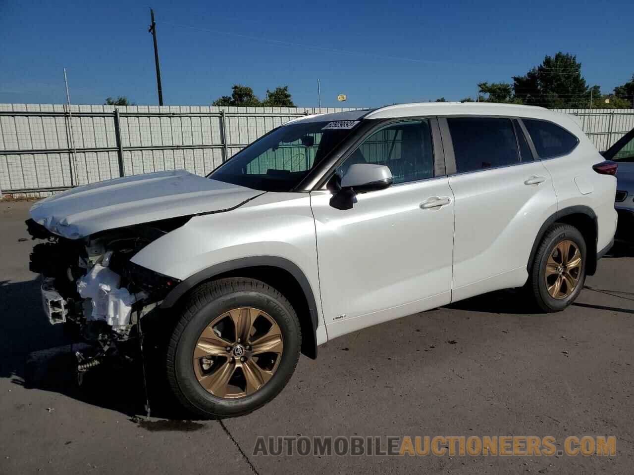 5TDABRCHXPS565402 TOYOTA HIGHLANDER 2023