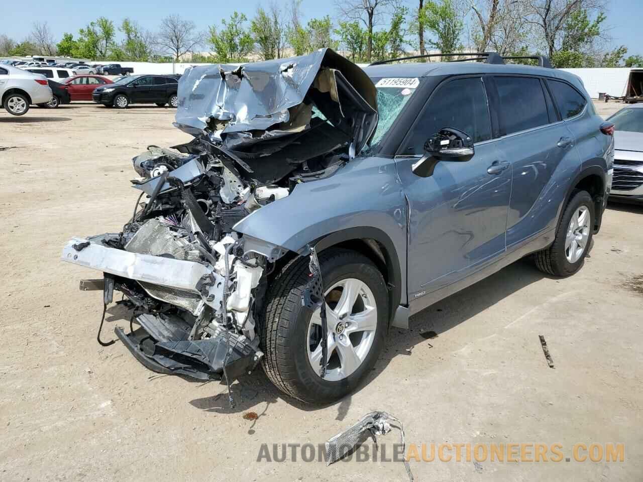 5TDBBRCH0NS085337 TOYOTA HIGHLANDER 2022