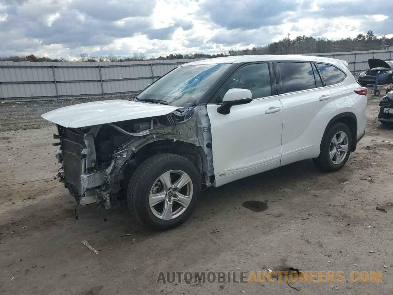 5TDBBRCH5NS561520 TOYOTA HIGHLANDER 2022