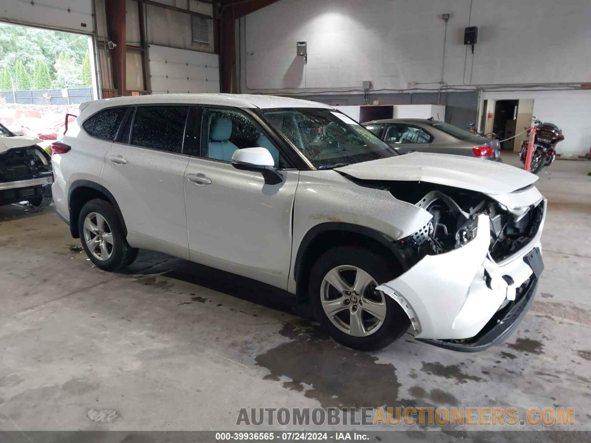 5TDBBRCH8NS562578 TOYOTA HIGHLANDER 2022