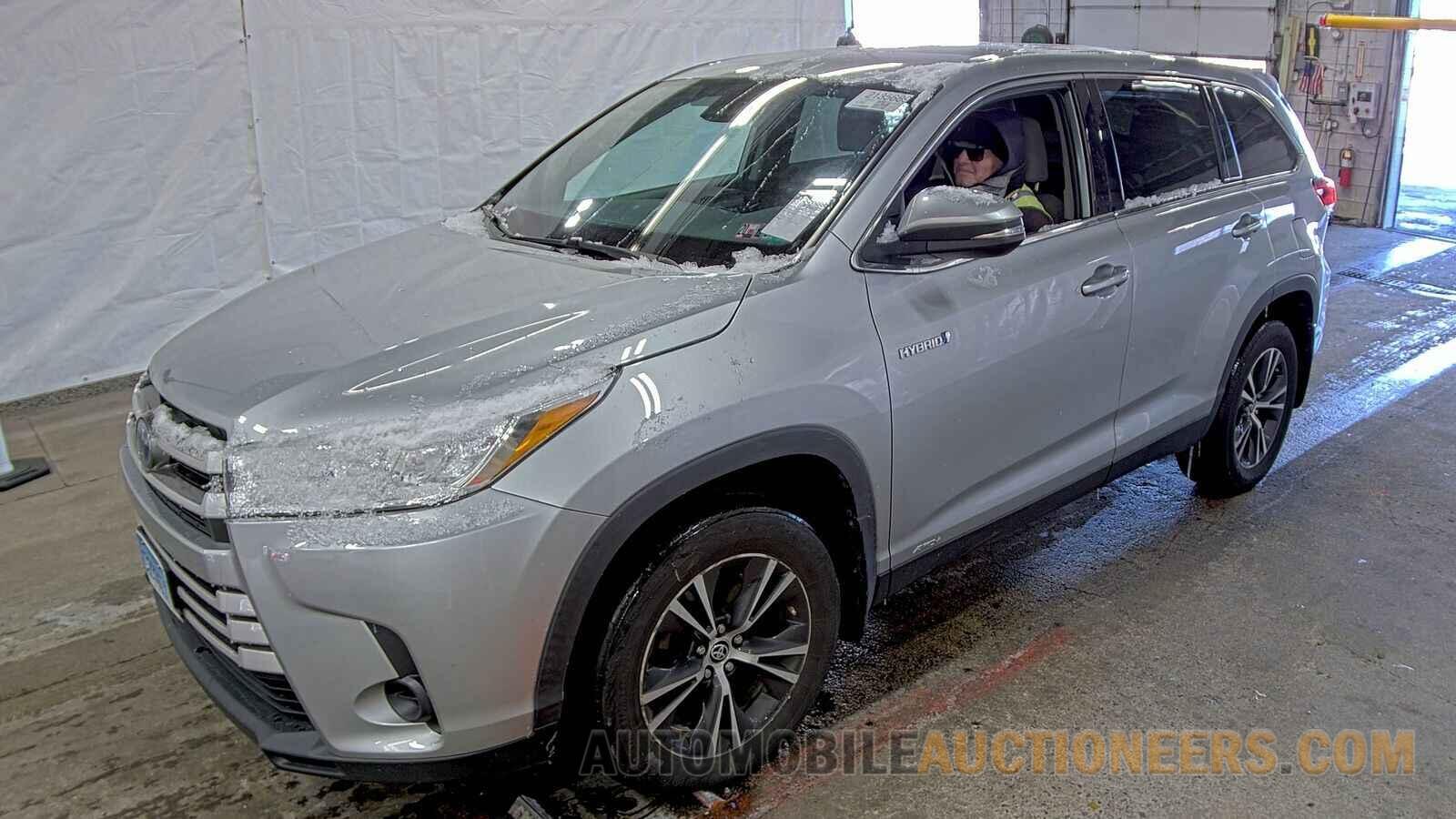 5TDBGRFH0KS078431 Toyota Highlander Hybrid 2019