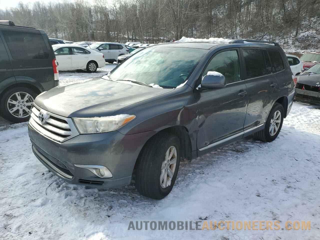 5TDBK3EH2BS050806 TOYOTA HIGHLANDER 2011