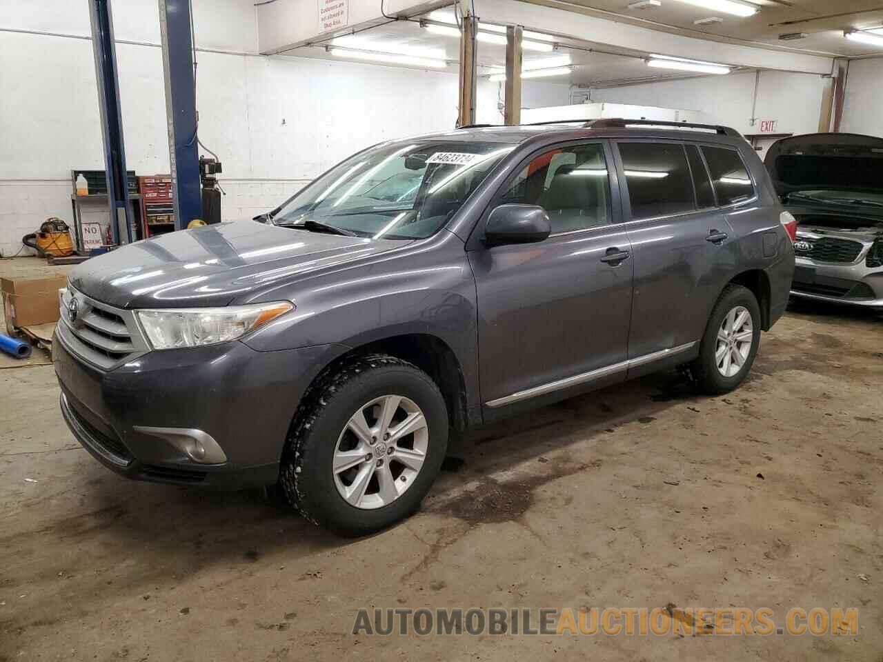 5TDBK3EH4BS082754 TOYOTA HIGHLANDER 2011