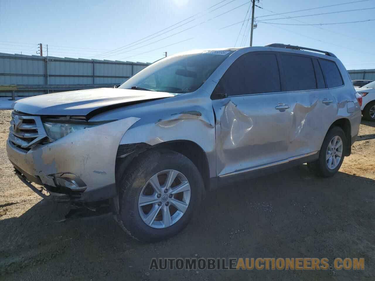 5TDBK3EH5BS081662 TOYOTA HIGHLANDER 2011