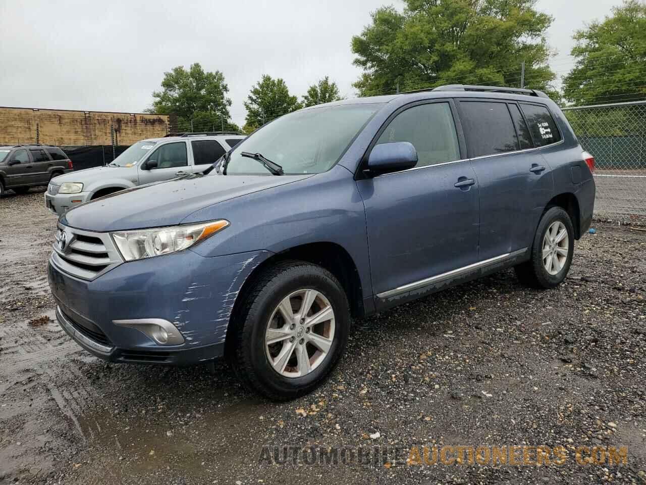 5TDBK3EH5DS214732 TOYOTA HIGHLANDER 2013