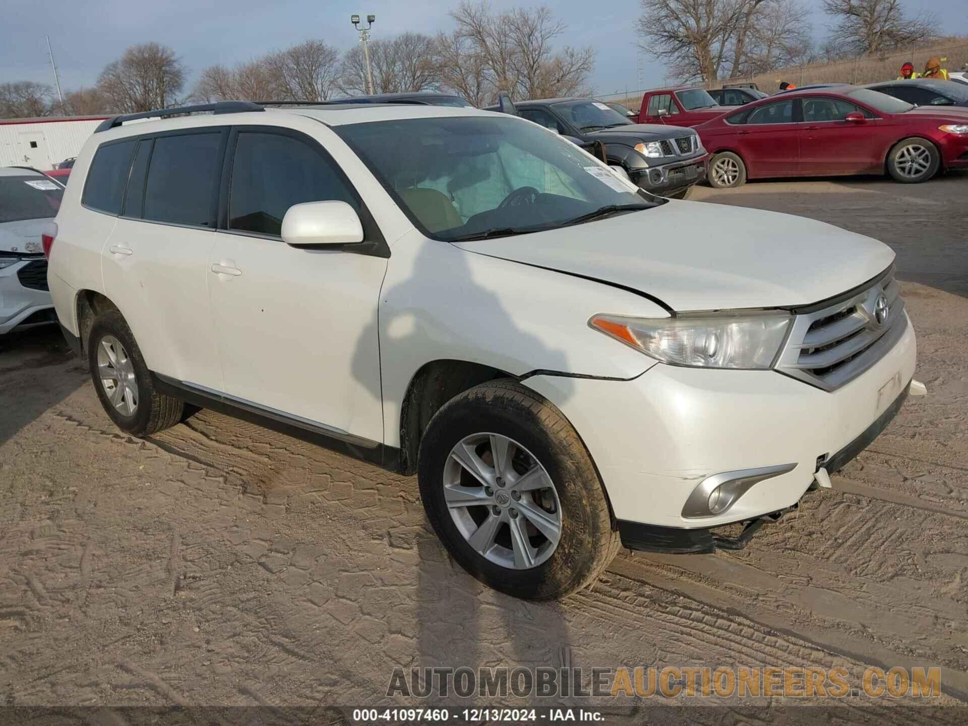 5TDBK3EH8CS106636 TOYOTA HIGHLANDER 2012