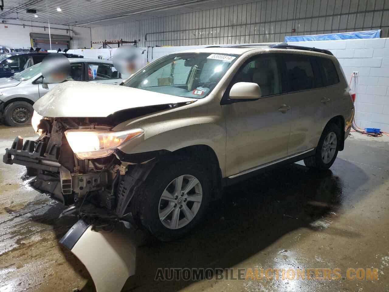 5TDBK3EH8CS130807 TOYOTA HIGHLANDER 2012