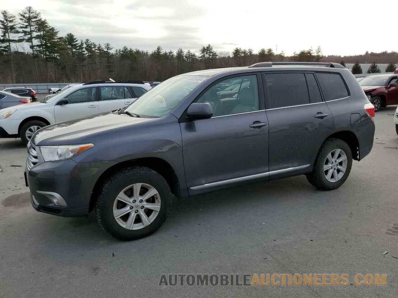 5TDBK3EH8CS144626 TOYOTA HIGHLANDER 2012