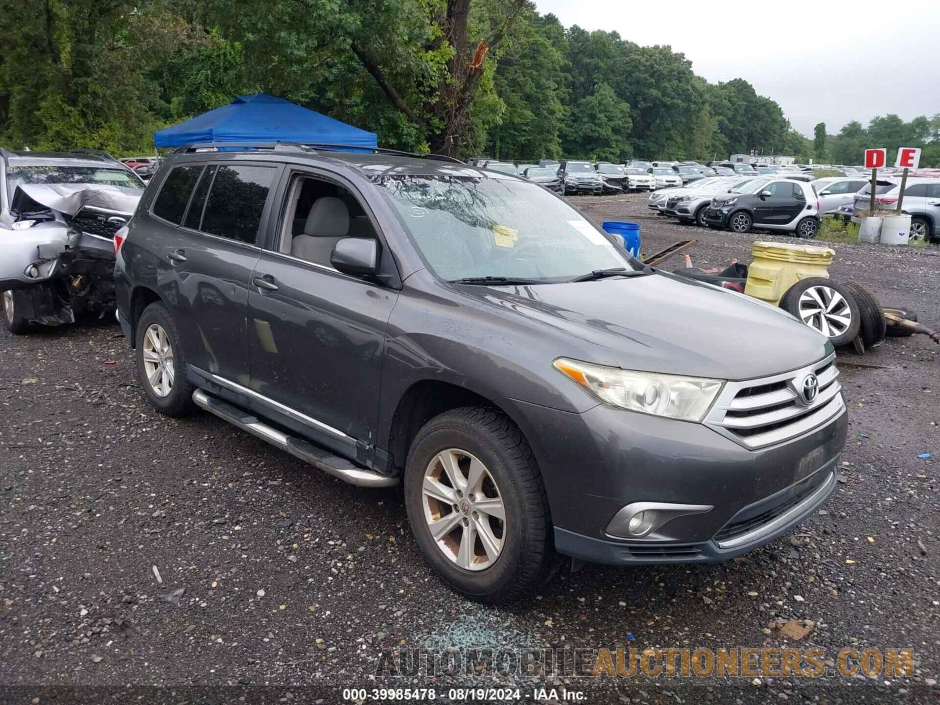 5TDBK3EH8DS189583 TOYOTA HIGHLANDER 2013