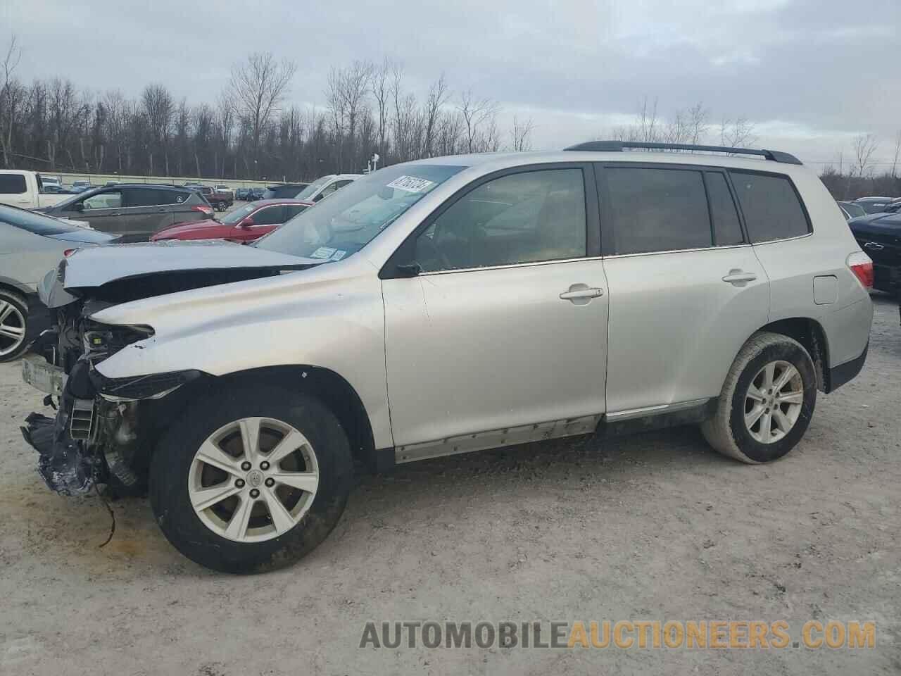 5TDBK3EH8DS209895 TOYOTA HIGHLANDER 2013