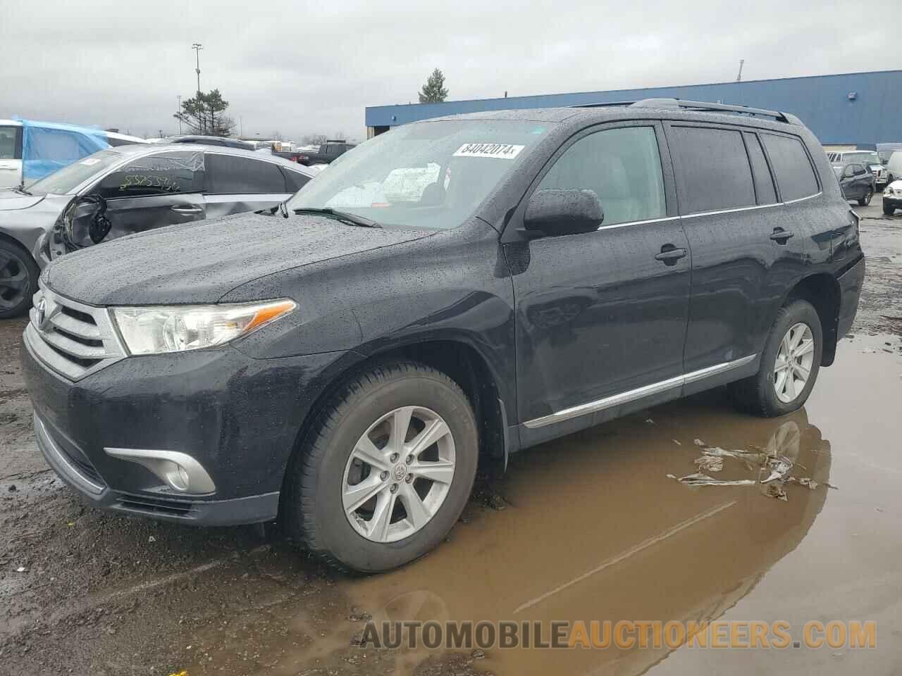 5TDBK3EHXBS061391 TOYOTA HIGHLANDER 2011