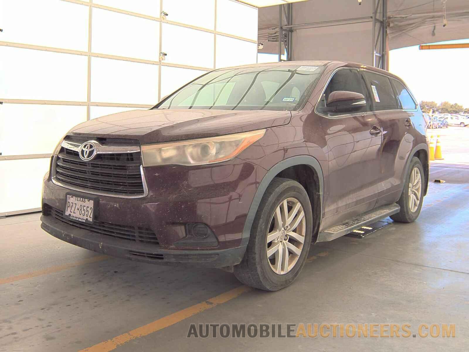 5TDBKRFH0FS099817 Toyota Highlander 2015