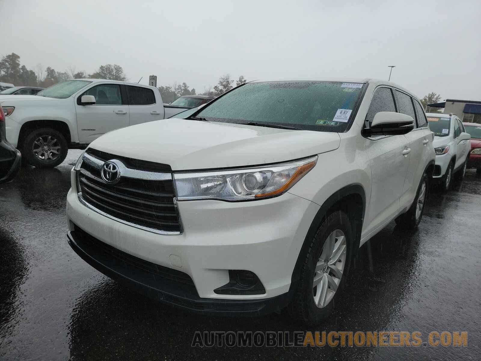 5TDBKRFH1FS155733 Toyota Highlander 2015