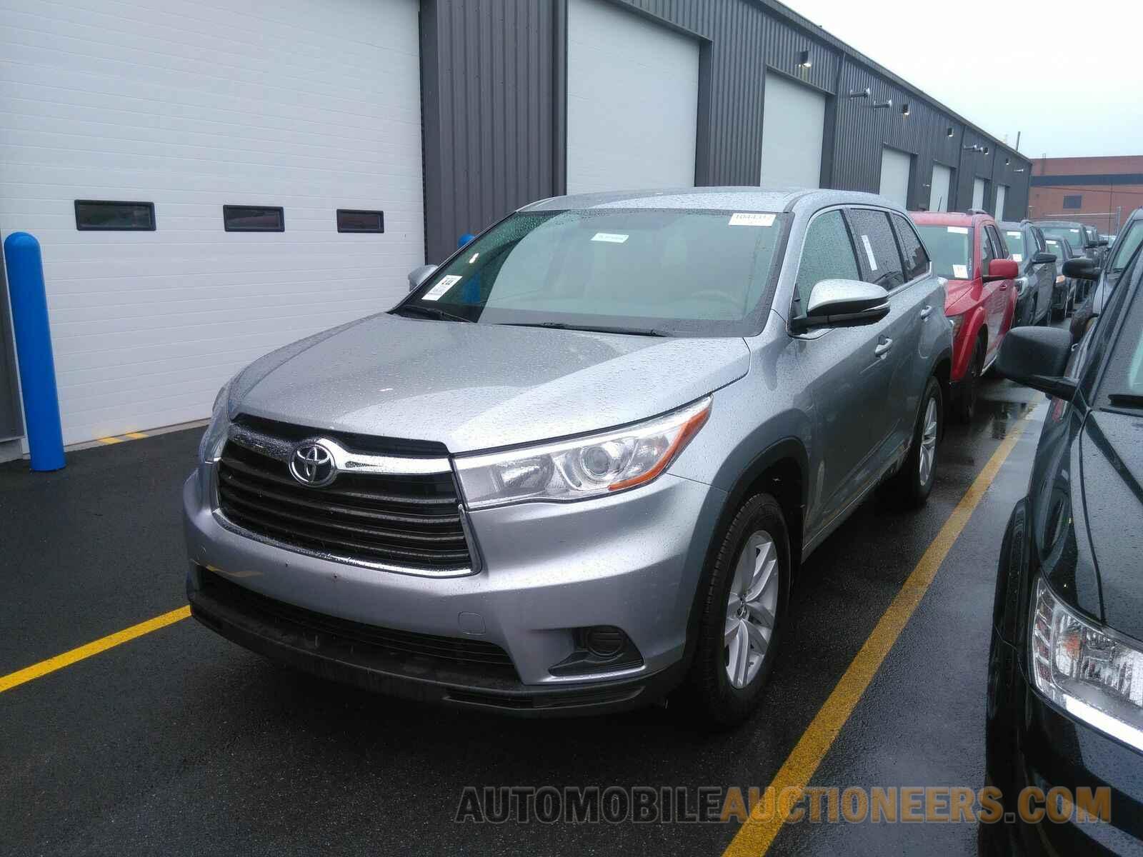 5TDBKRFH1GS272844 Toyota Highlander 2016