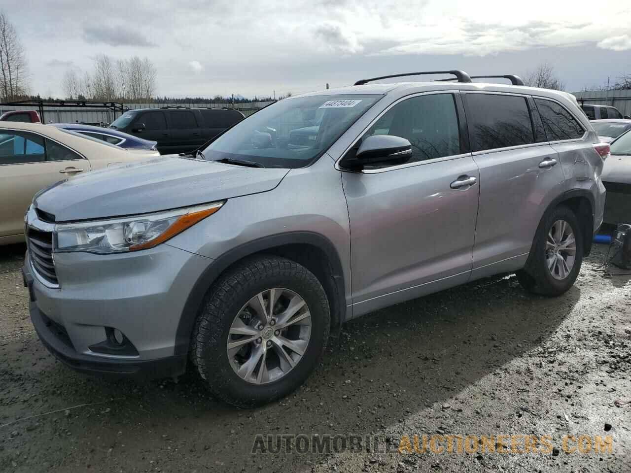 5TDBKRFH2FS179703 TOYOTA HIGHLANDER 2015