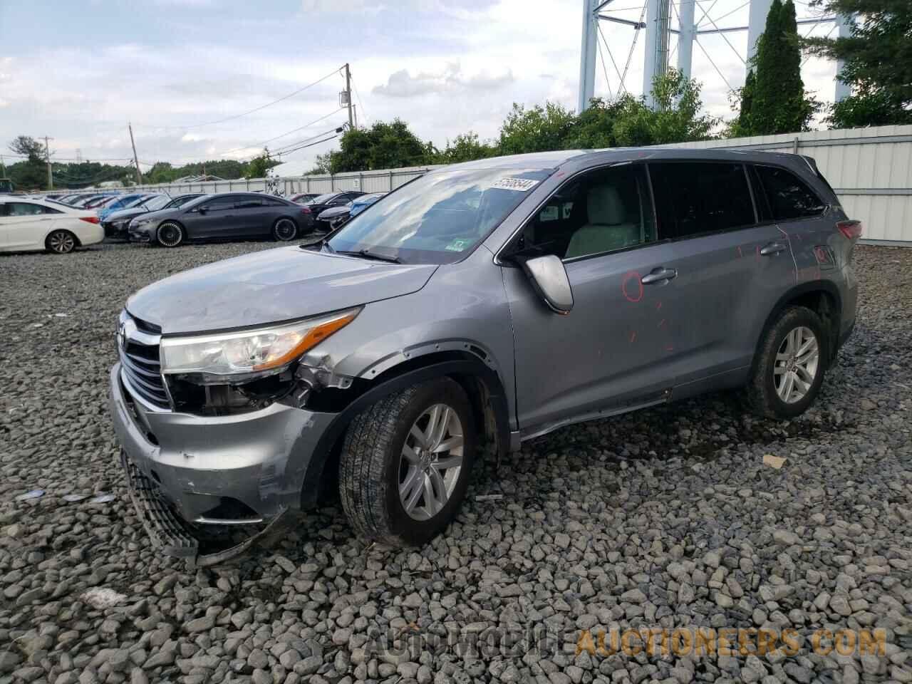 5TDBKRFH5FS081118 TOYOTA HIGHLANDER 2015