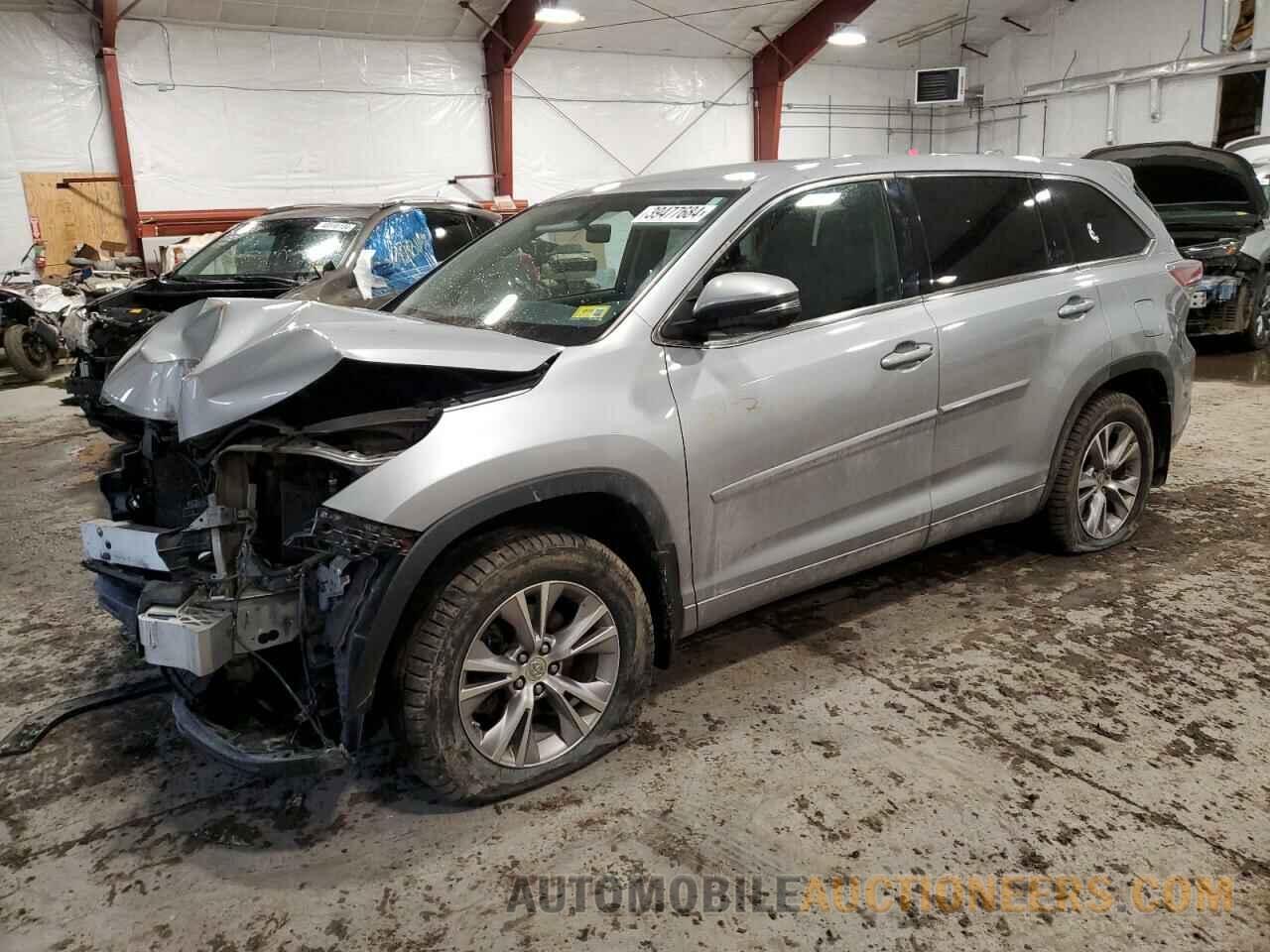 5TDBKRFH5FS105806 TOYOTA HIGHLANDER 2015