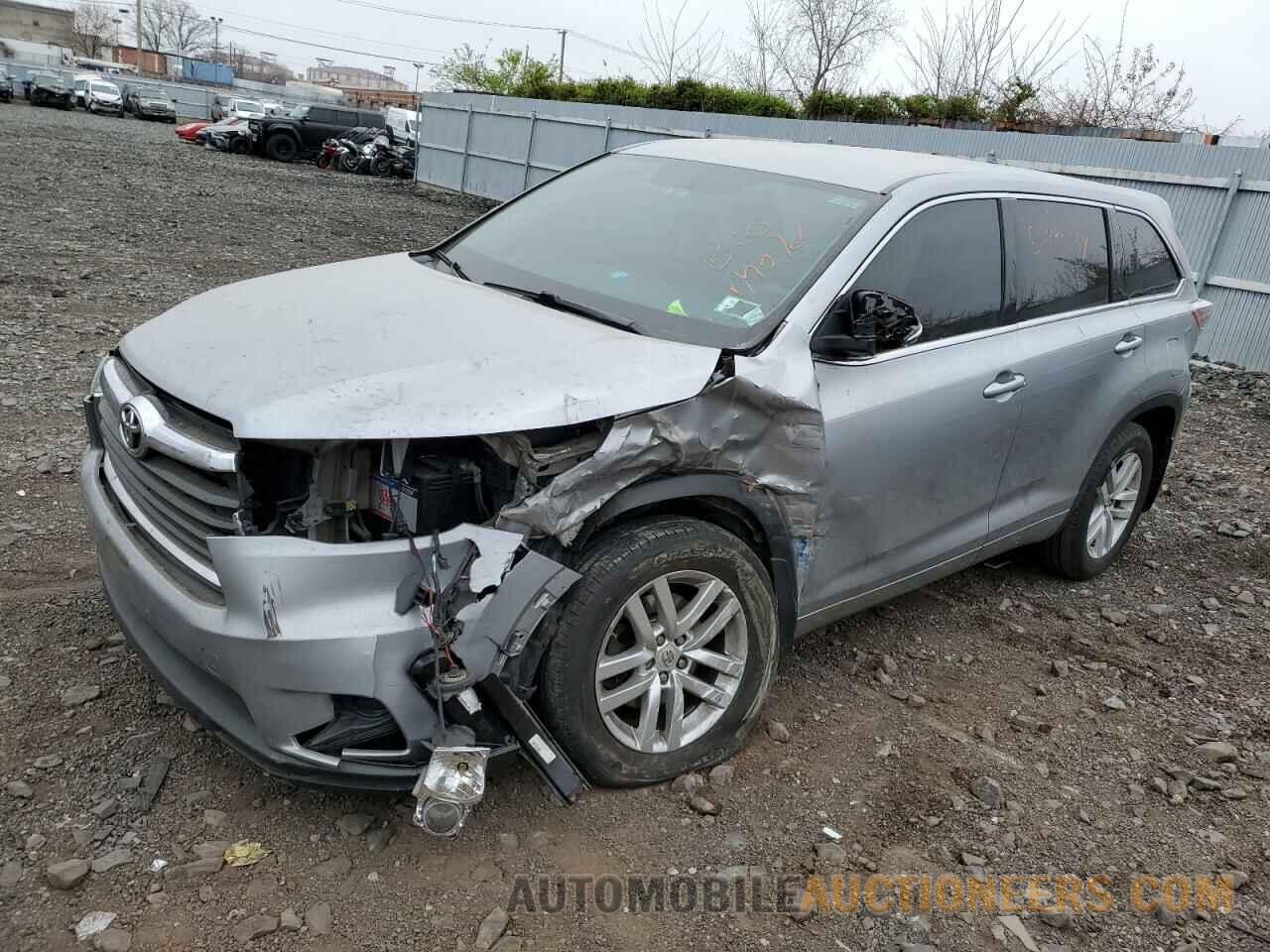 5TDBKRFH5FS125621 TOYOTA HIGHLANDER 2015