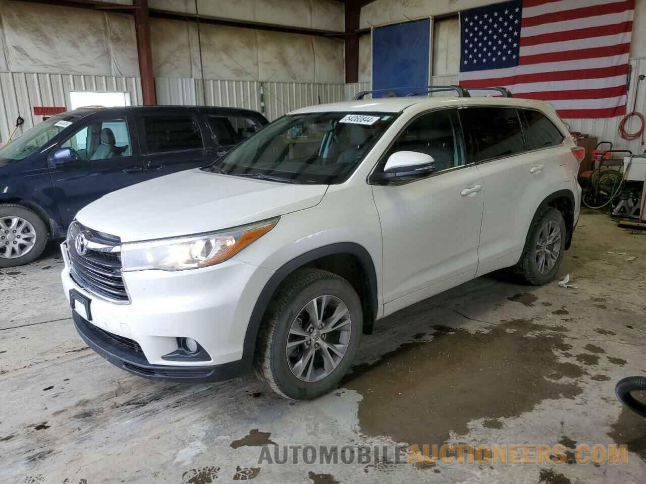 5TDBKRFH6FS175704 TOYOTA HIGHLANDER 2015