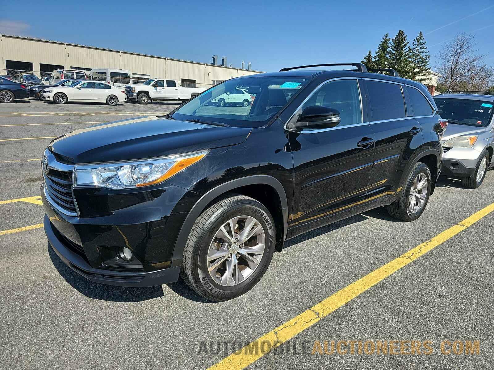 5TDBKRFH8FS164039 Toyota Highlander 2015